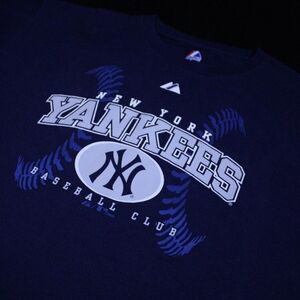 New York Yankees Blue Majestic Graphic T-Shirt Men's Size Large